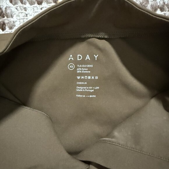 Aday Womens Pullover 1/4 Snap Top Size XS Performance Workout Travel Long Sleeve - Picture 4 of 10